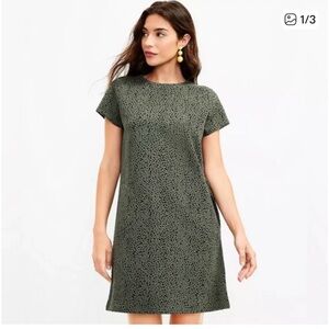LOFT jacquard pocketed tee dress in soft moss size petite small